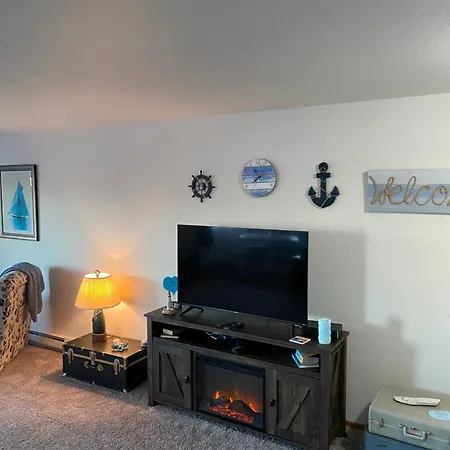 View Wd Downtown Harbor R And R Apartment Oak Harbor Exterior photo